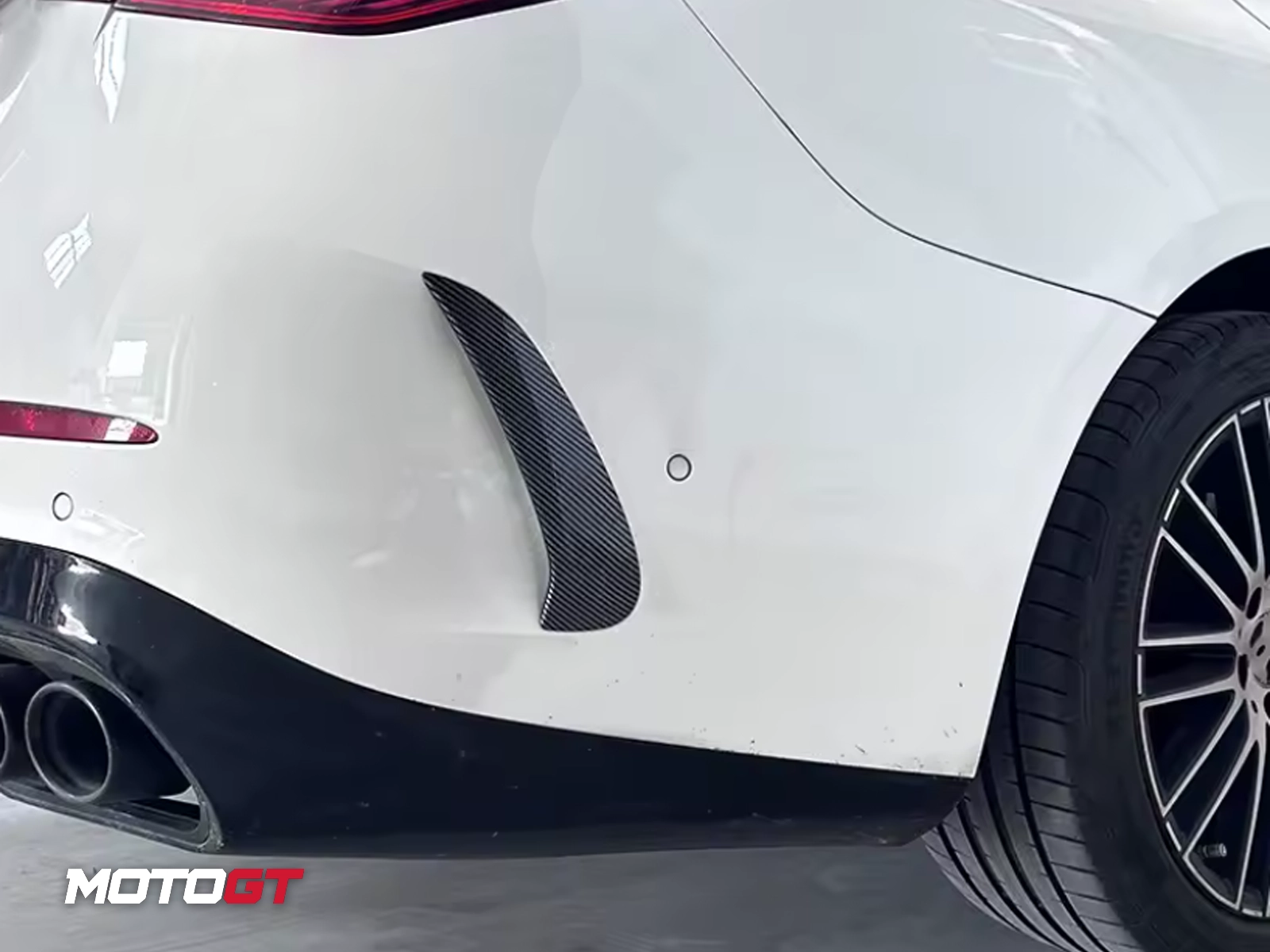 C CLASS Rear bumper TRIM